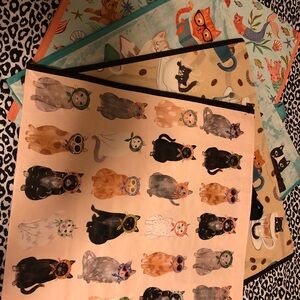 4 Shopping bags L Charming Cat Print Pet Mat in Black, Gray, and Cream